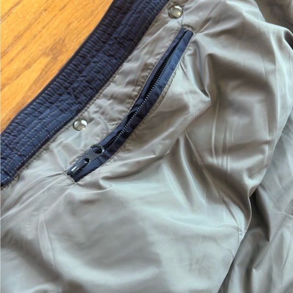 Orvis Mens Down Puffer Vest Size L Navy Blue Pockets Gorpcore - Picture 4 of 10